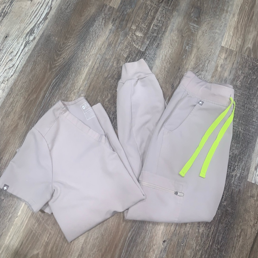 Figs Set- XXS-P. Slate Zamora Joggers/ One Pocket Top